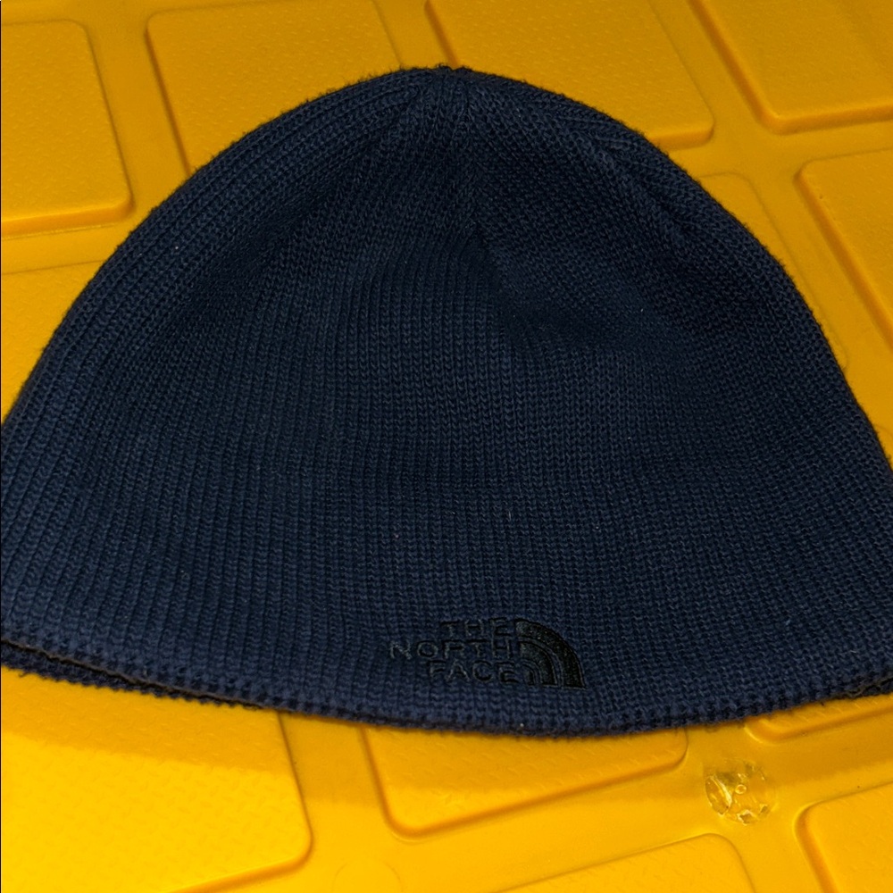 EUC The North Face navy beanie